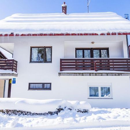 Apartman Japlenski Делнице Екстериор снимка